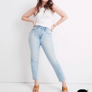 madewell the curvy perfect vintage jean in a light wash